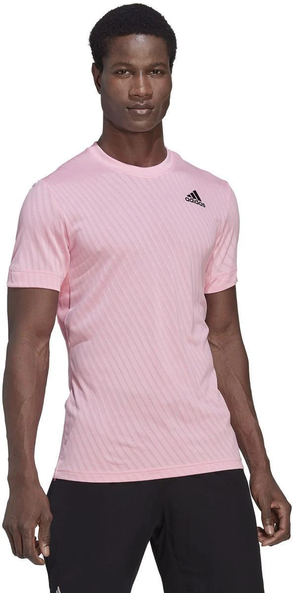 T FREELIFT TEE. Tennisshirt