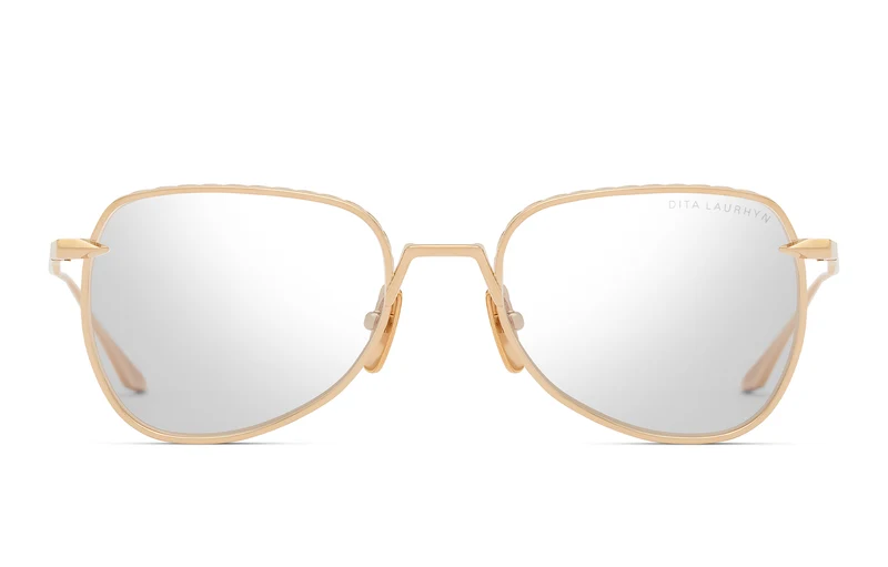 Dita LAURHYN 01 50
