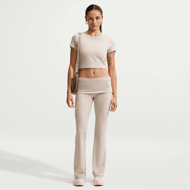 sportswear chill knit Cropped T-shirt