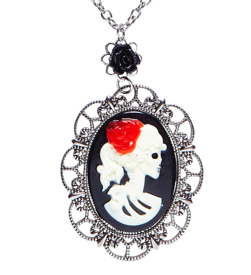 Amulet met doodskop